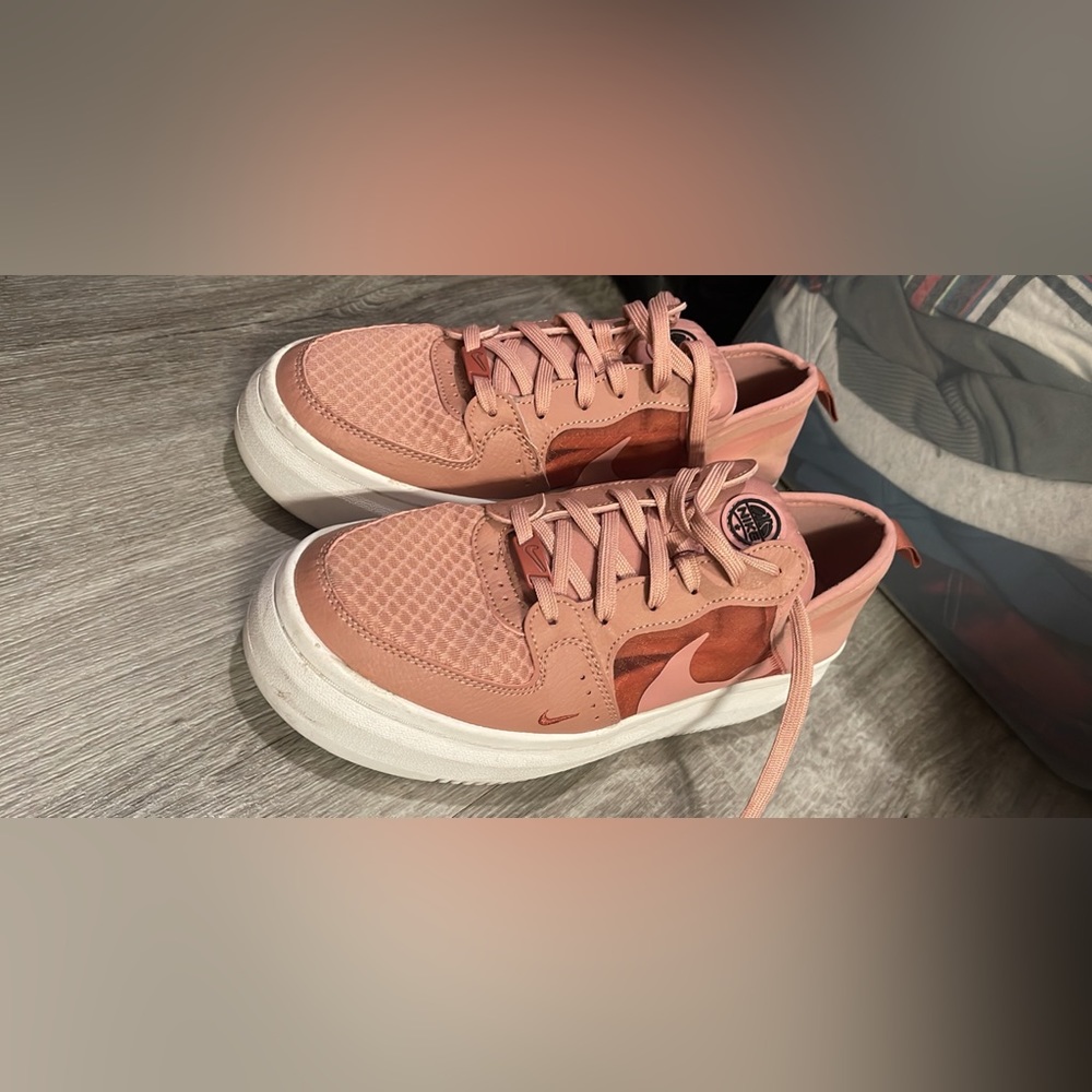 Pink Nike Air Force 1, women’s size 9